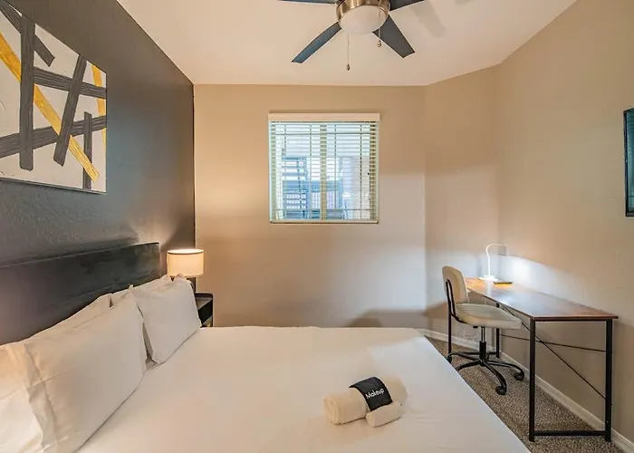 Apartment Inmense 2bd - Asu - Sloan Pk - Wd - Parking - Sleeps 8 *