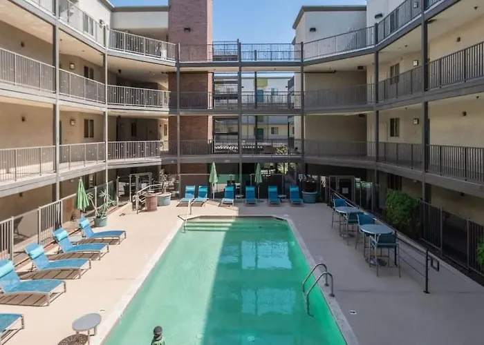 Inmense 2bd - Asu - Sloan Pk - Wd - Parking - Sleeps 8 Apartment *